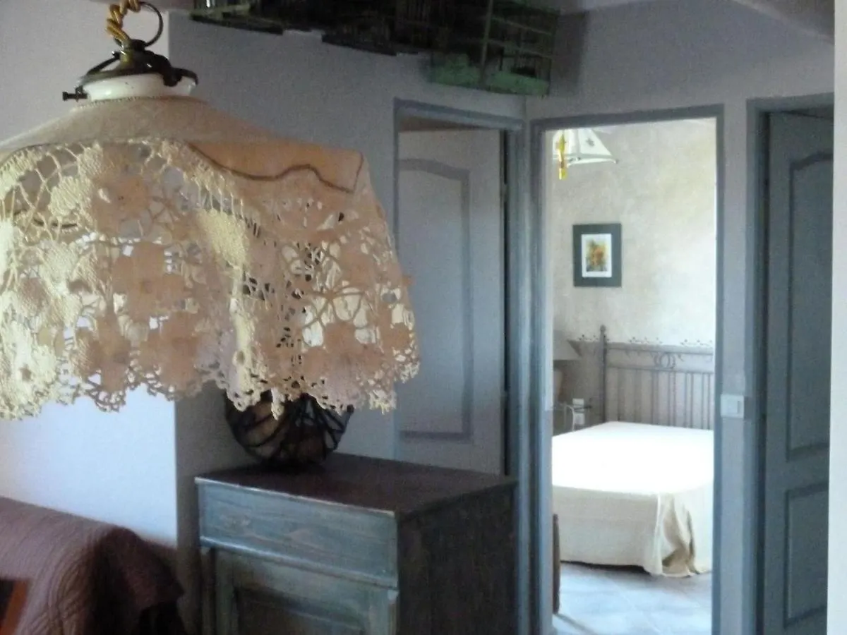 Spacious Cottage In Oppede With Swimming Pool Maubec  France