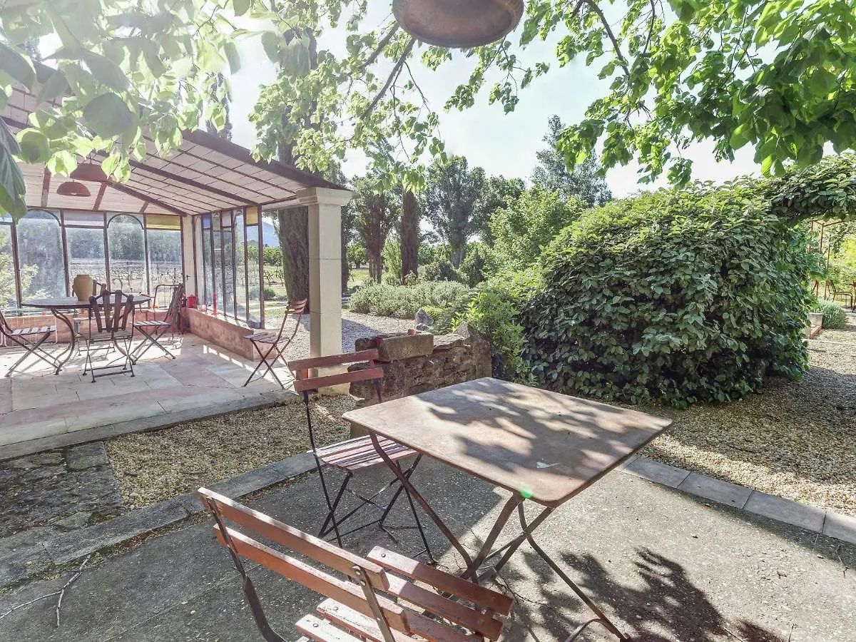 Spacious Cottage In Oppede With Swimming Pool Maubec  Holiday home Maubec (Vaucluse)